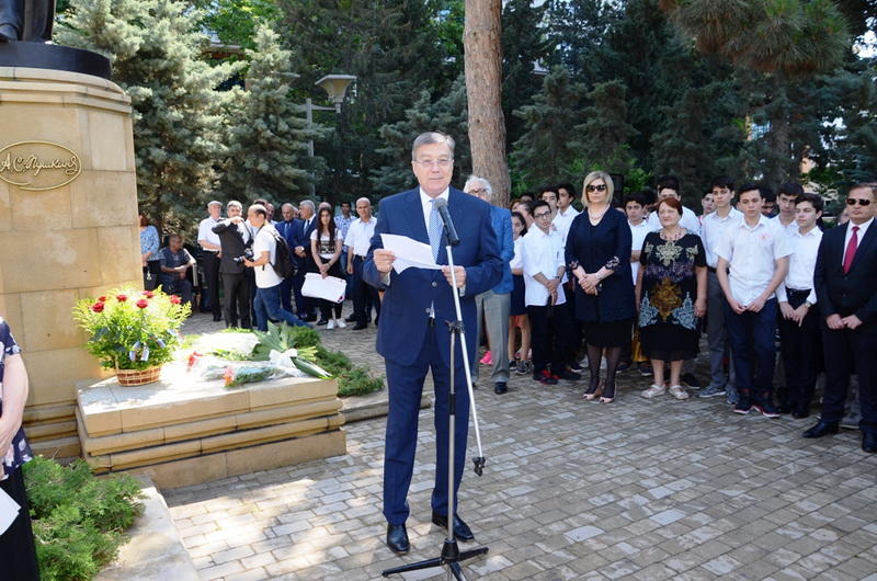В Баку прошло мероприятие, посвященное 218-й годовщине  со дня рождения А.С.Пушкина