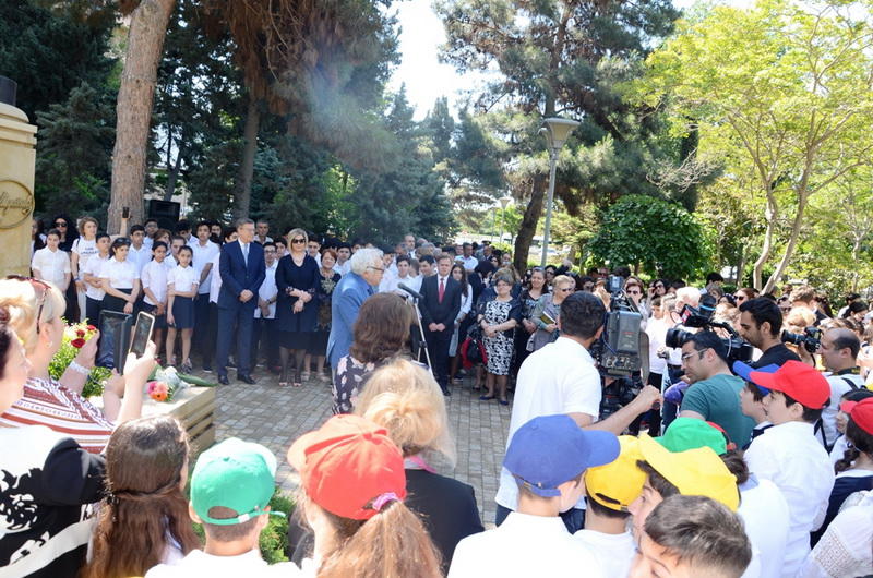 В Баку прошло мероприятие, посвященное 218-й годовщине  со дня рождения А.С.Пушкина