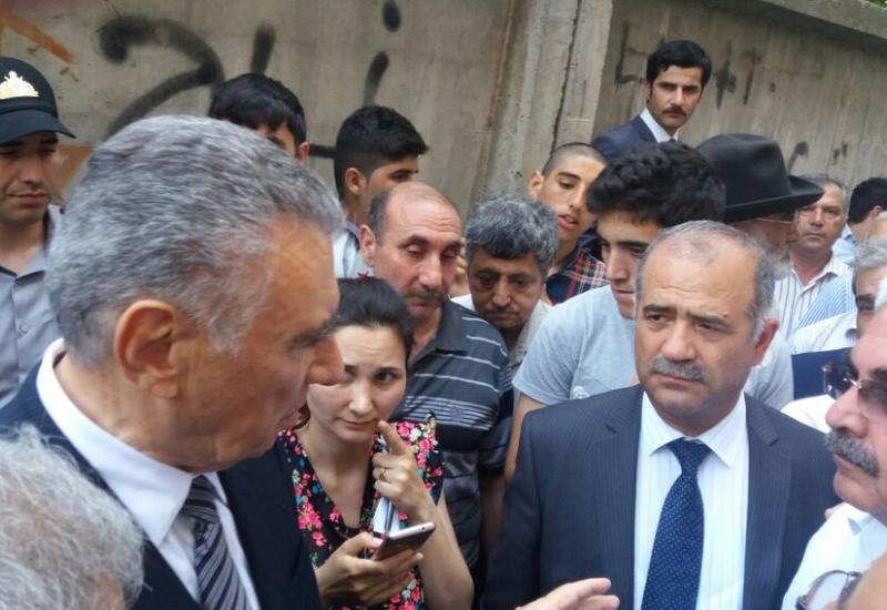 Али Гасанов посетил территорию в Ясамале, где произошел пожар