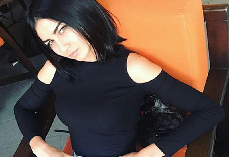 Azərbaycanlı model hamamda yarıçılpaq FOTOsessiya etdirdi