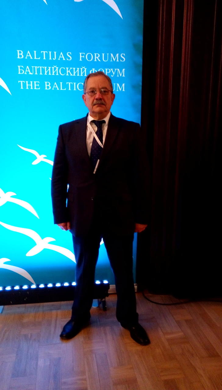 Elxan Ələsgərov: "Dünyada Azərbaycanın da daxil olduğu müsbət tendensiyalar nəzərə çarpır"