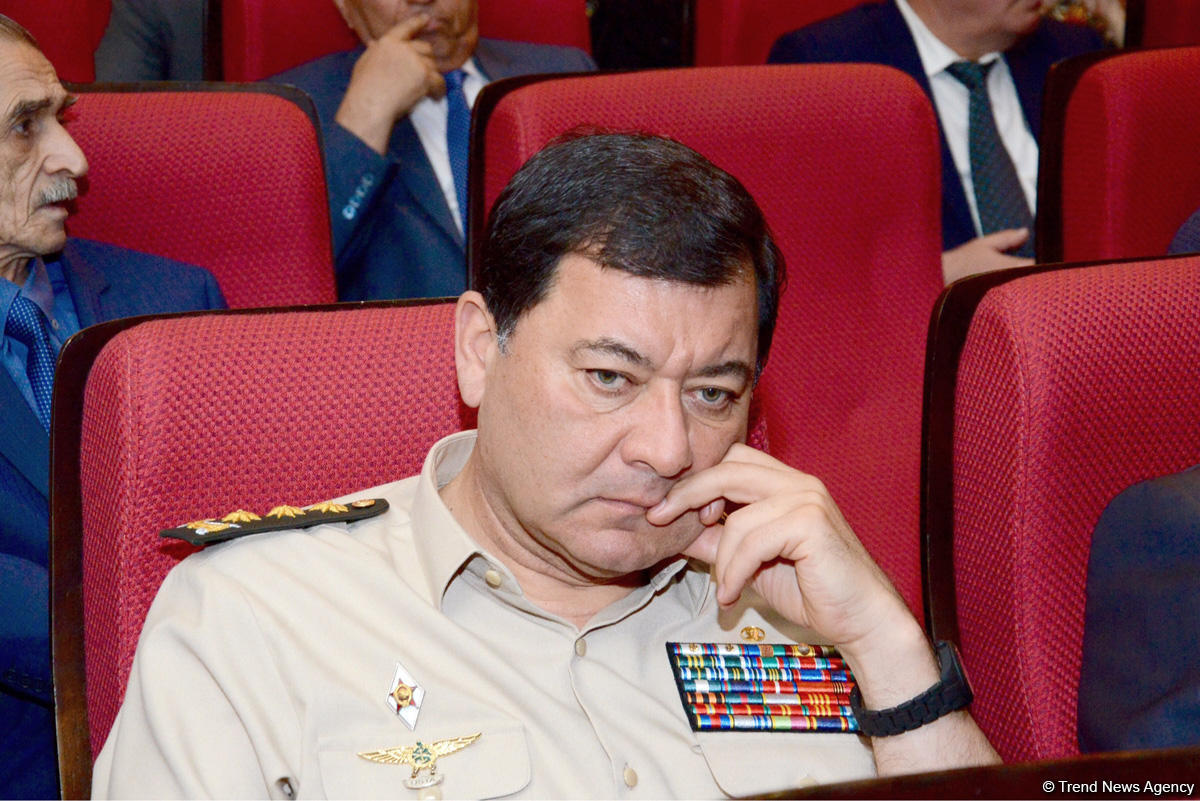 Министр энергетики Азербайджана Натиг Алиев похоронен в Аллее почетного захоронения