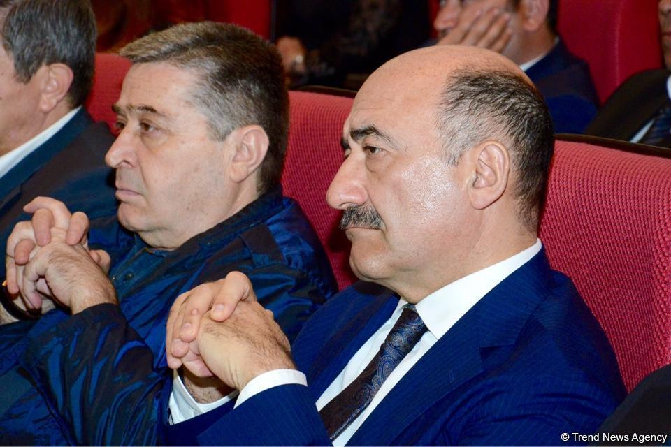 Министр энергетики Азербайджана Натиг Алиев похоронен в Аллее почетного захоронения