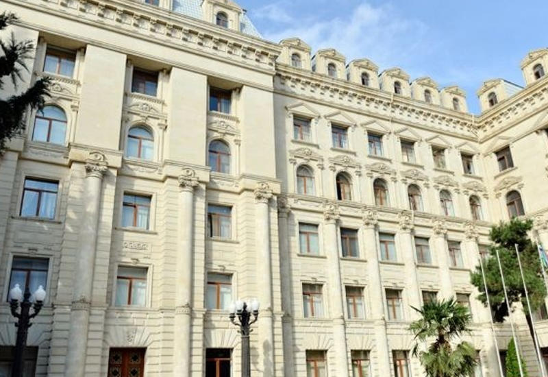 Эльмар Мамедъяров на переговорах с главой МИД Эстонии