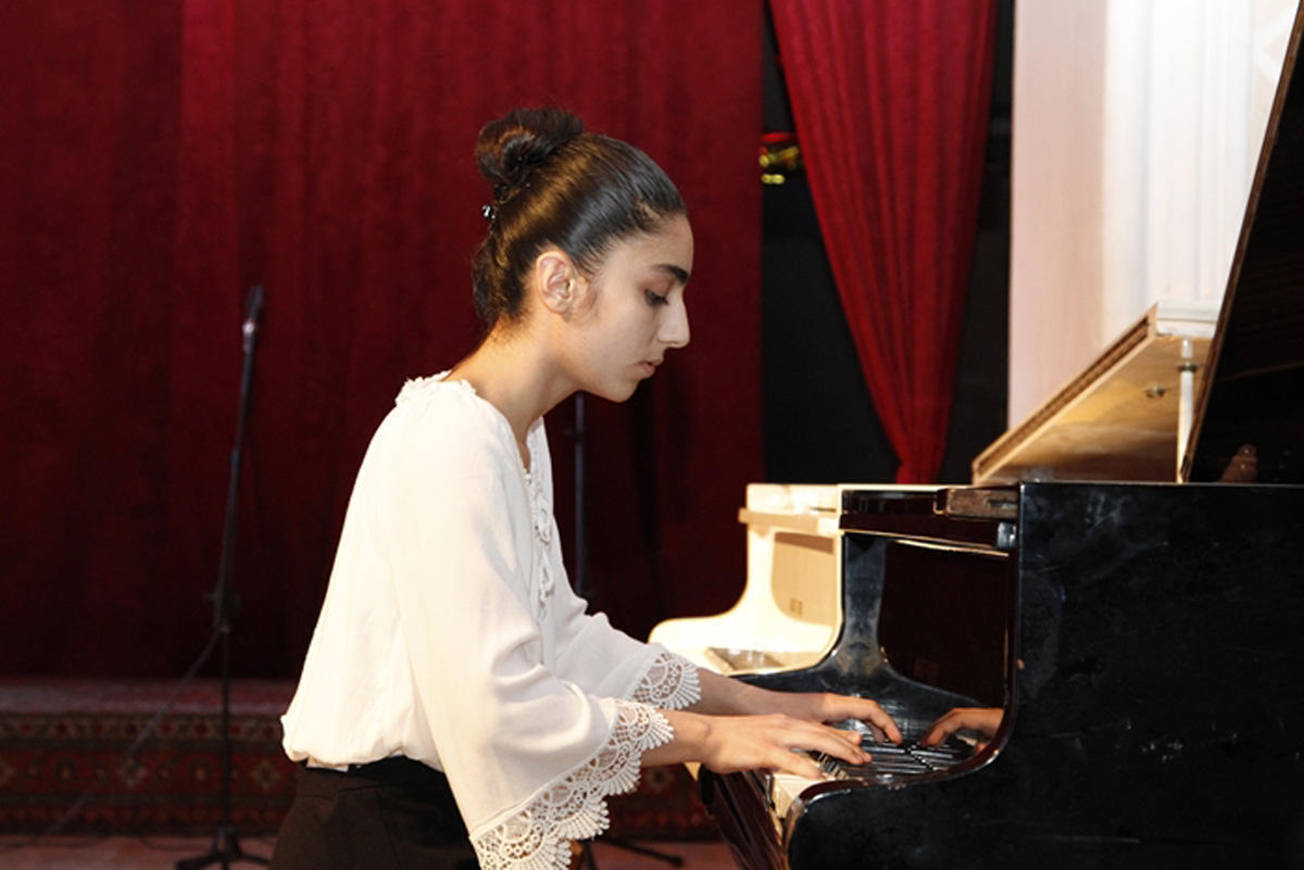 Блестящий концерт в Баку в память о Рашиде Бейбутове