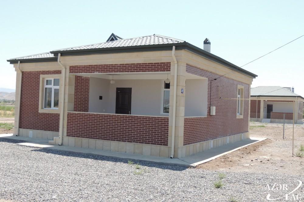 Ласточки вьют гнезда в освобожденном селе Джоджуг Мерджанлы