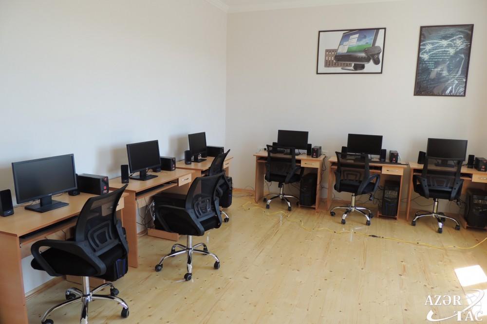 Ласточки вьют гнезда в освобожденном селе Джоджуг Мерджанлы