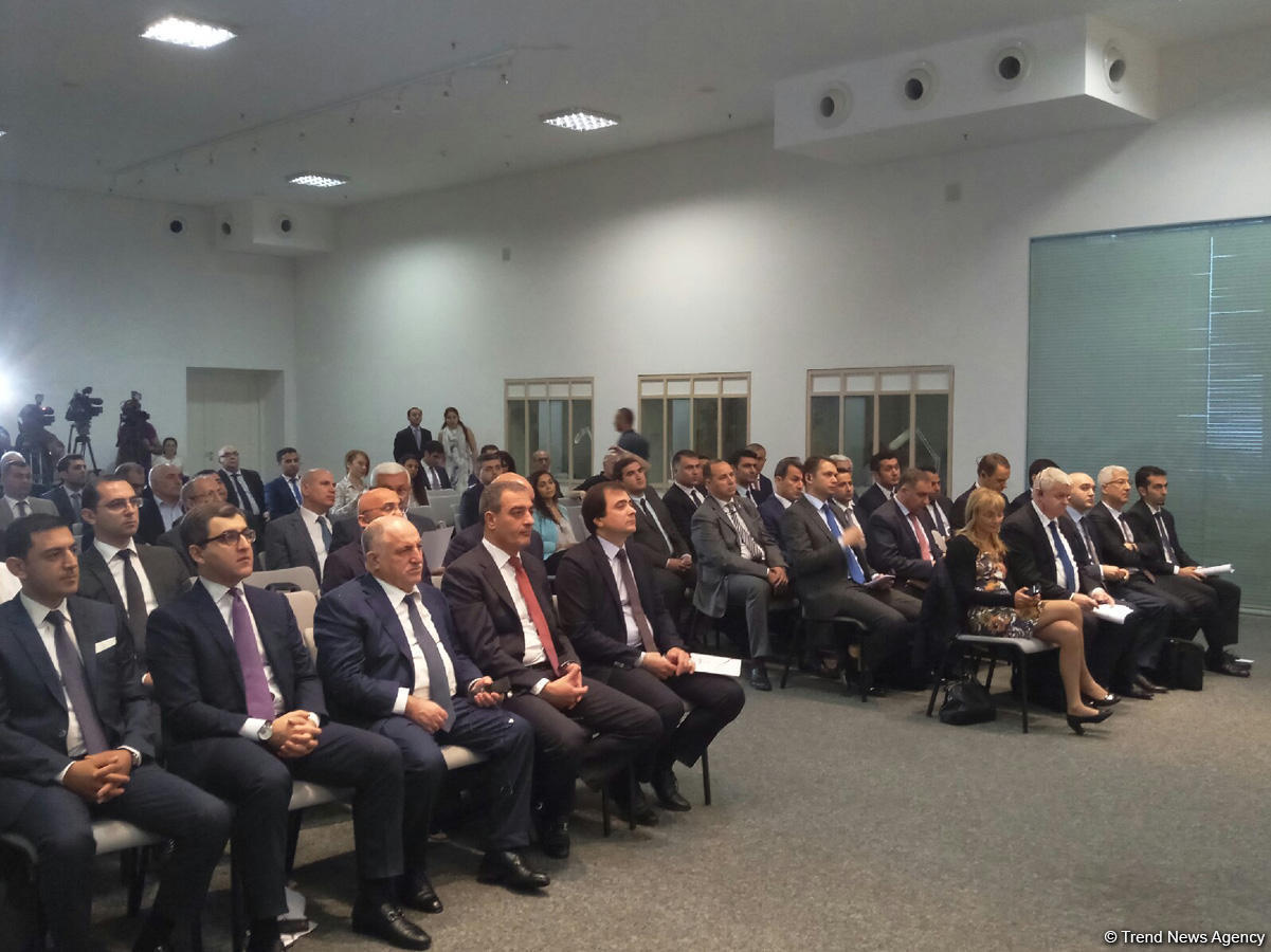 Самир Шарифов рассказал о крупном кредите иностранного банка бизнесу в Азербайджане