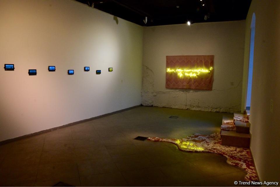 В Yay Gallery открылась выставка "Между морем и горами"