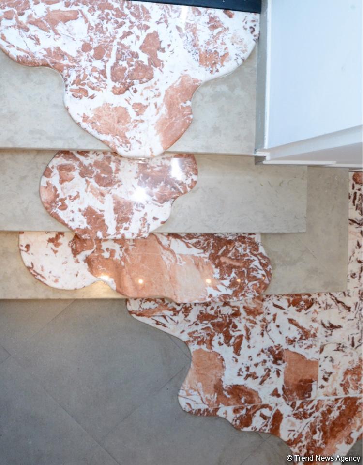 В Yay Gallery открылась выставка "Между морем и горами"