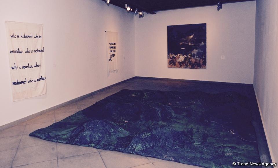 В Yay Gallery открылась выставка "Между морем и горами"