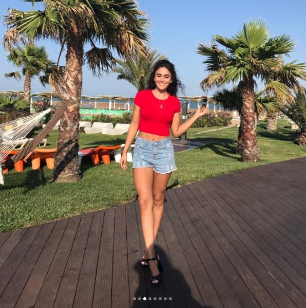 Pərvin Abıyeva çimərlik mövsümünü açdı