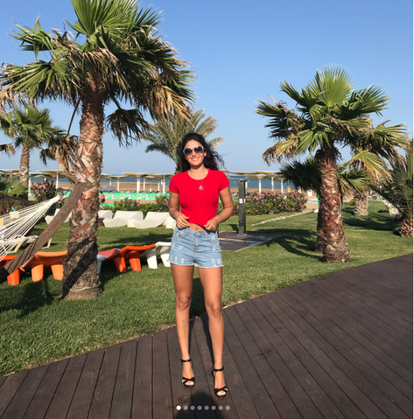 Pərvin Abıyeva çimərlik mövsümünü açdı