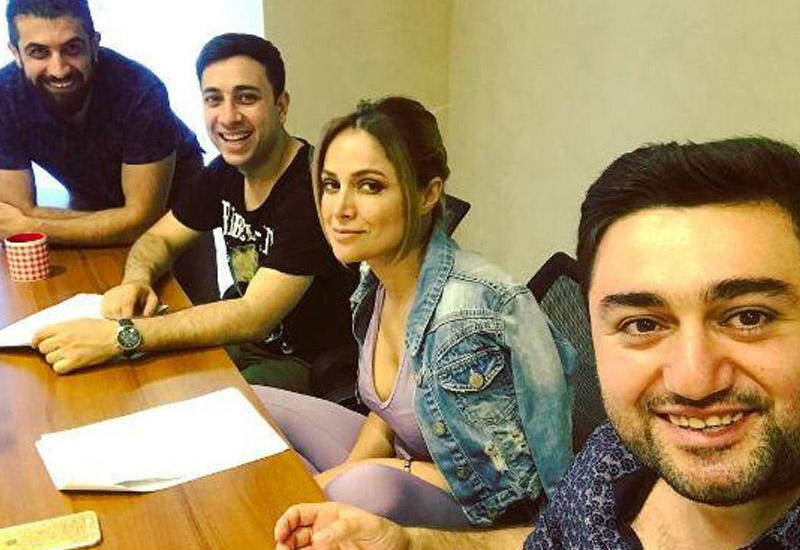 Nigar Camal filmə çəkilir