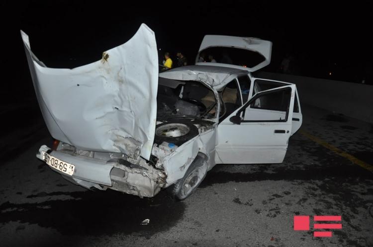 В необычном ДТП в Гаджигабуле ранены 5 членов одной семьи