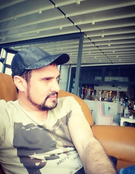 Nadirin xanımı ilə İstanbul gəzintisindən FOTOlar