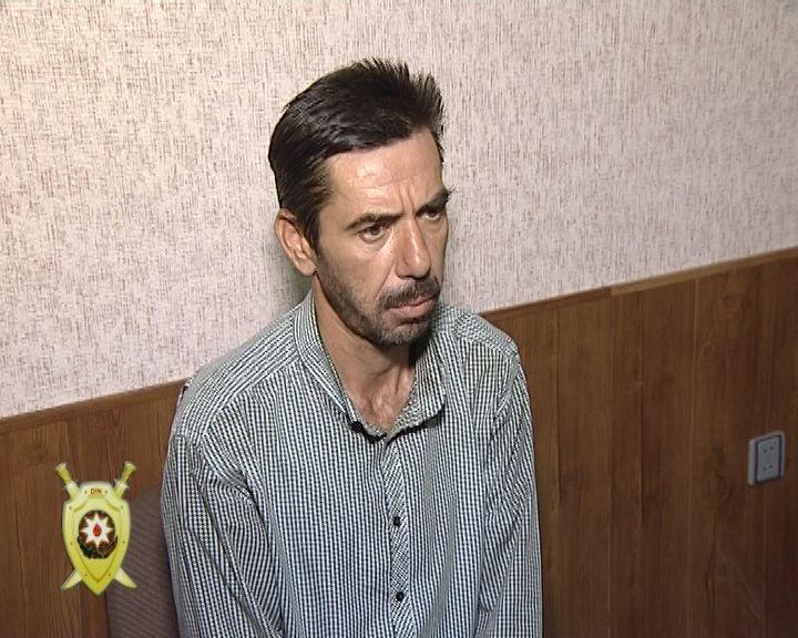 В Баку задержан мужчина, пытавшийся продать пистолет