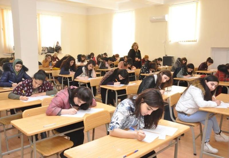 В Азербайджане улучшились результаты выпускных экзаменов