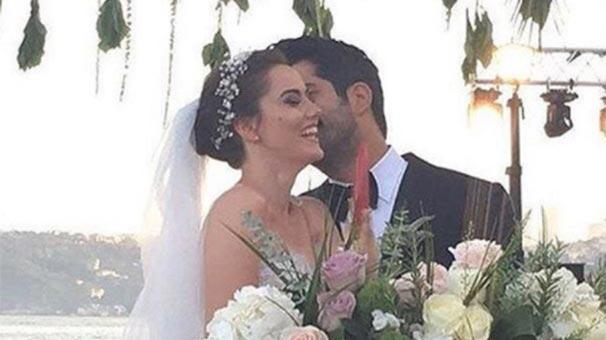 Fahriye toyunda 3 gəlinlik geyindi
