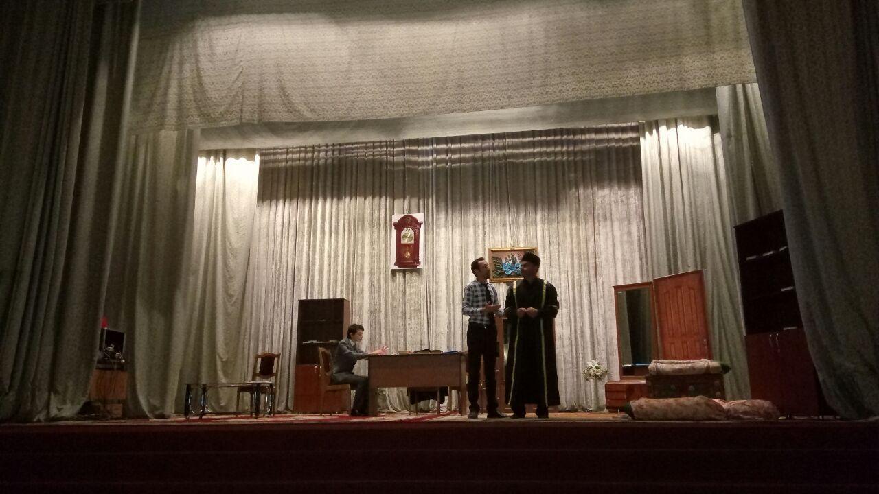 В Баку покажут спектакль "Книга моей матери"