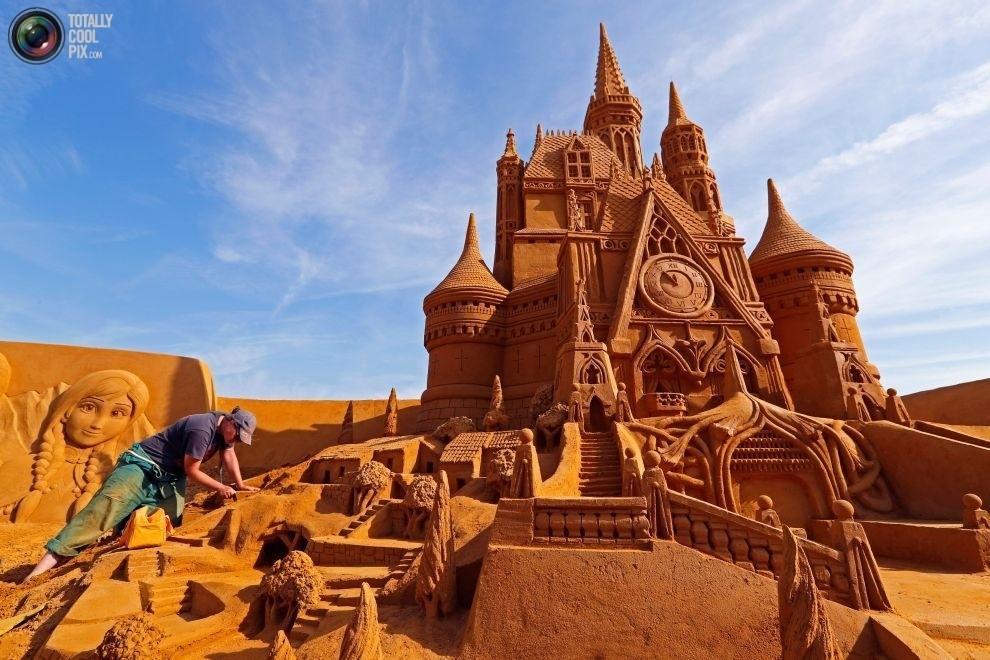 Фестиваль песчаных скульптур "Disney Sand Magic" в Бельгии
