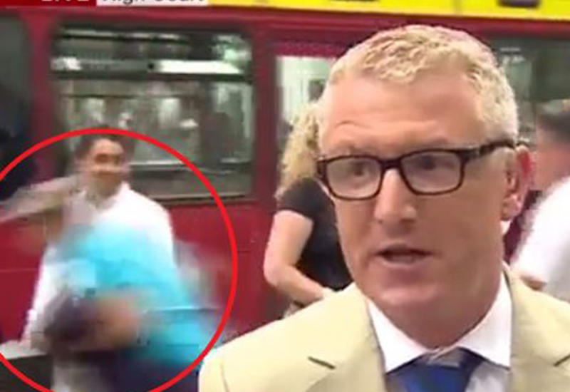 Автобус сбил мужчину в прямом эфире ВВС