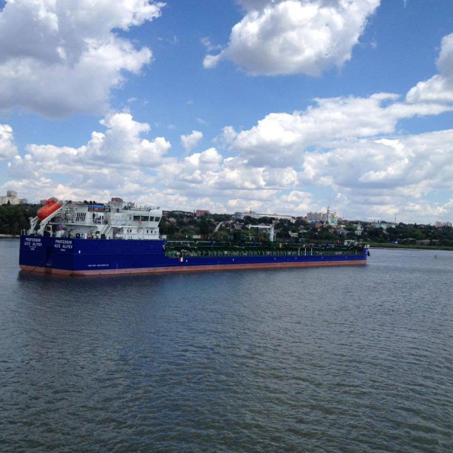 Азербайджан расширяет флот в международных водах