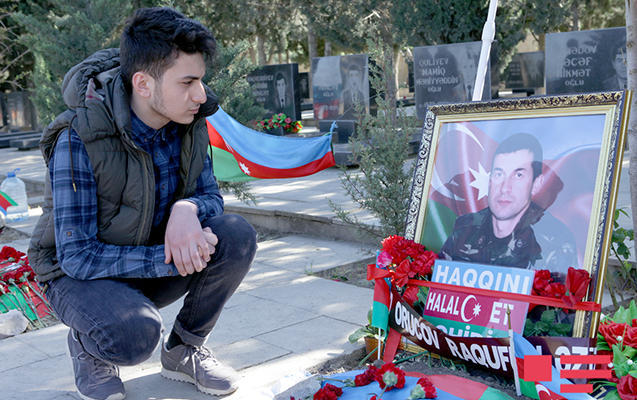 Şəhid polkovnikin oğlu da imtahan verdi