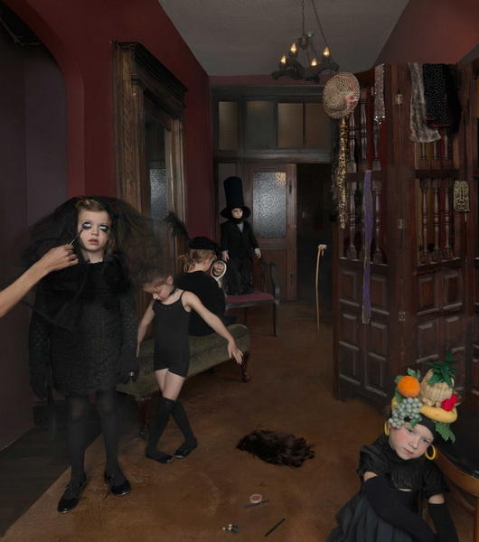 Игры разума и семейный хаос в фотографиях Джули Блэкмон