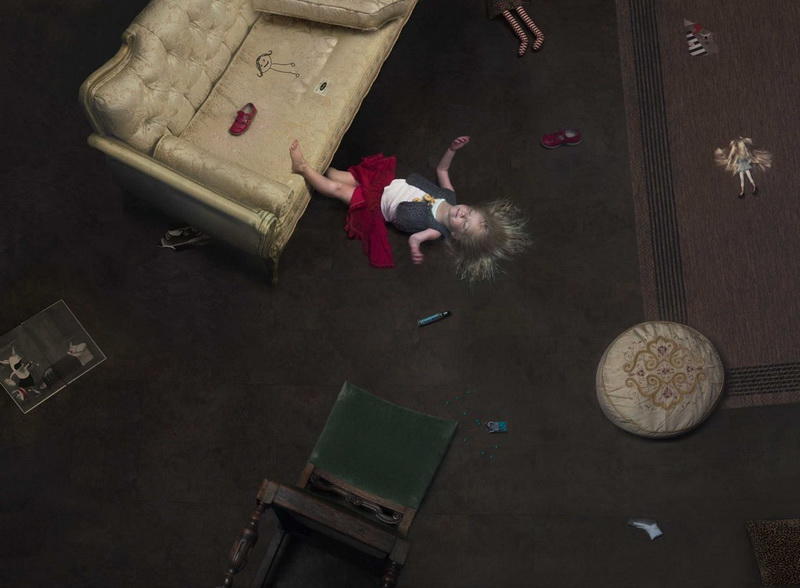 Игры разума и семейный хаос в фотографиях Джули Блэкмон