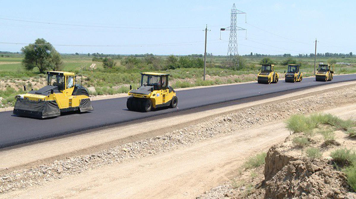 В Азербайджане реконструируется одна из региональных дорог