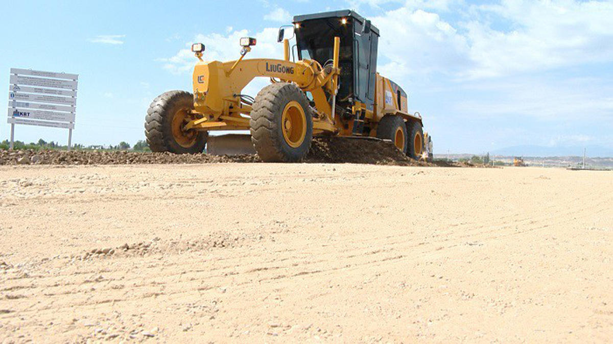 В Азербайджане реконструируется одна из региональных дорог