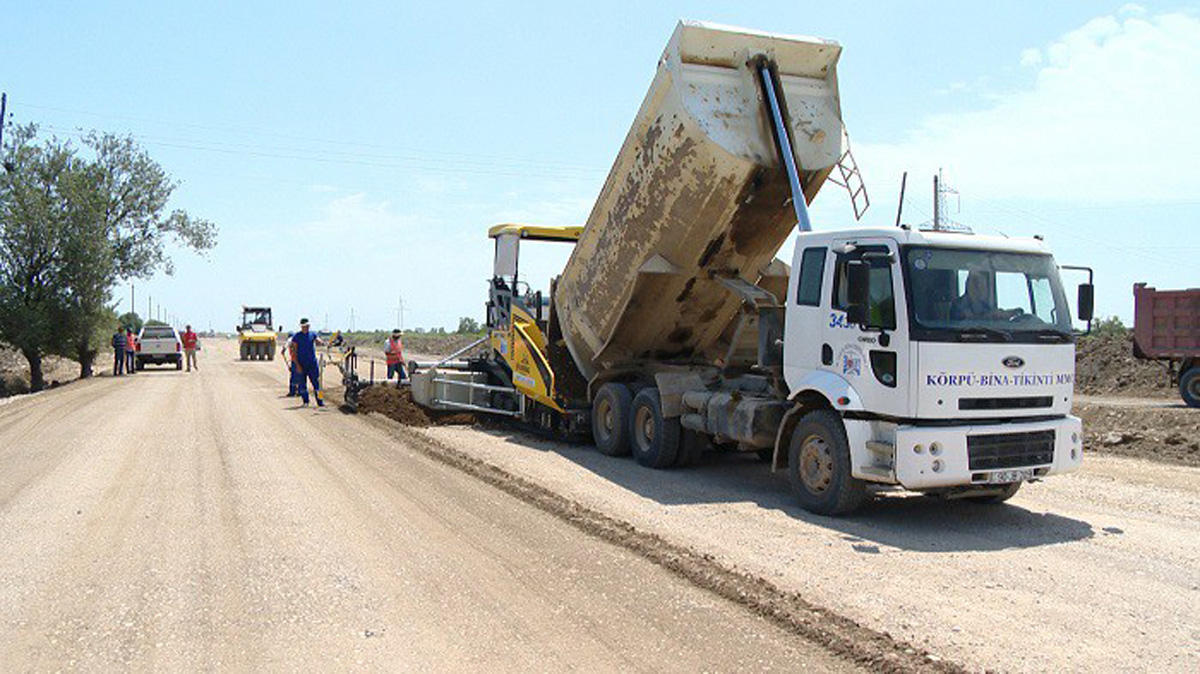 В Азербайджане реконструируется одна из региональных дорог