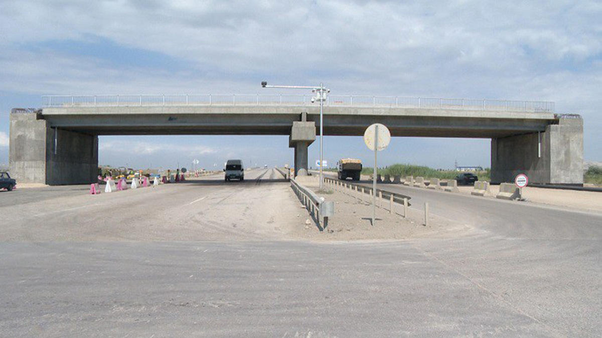 В Азербайджане реконструируется одна из региональных дорог