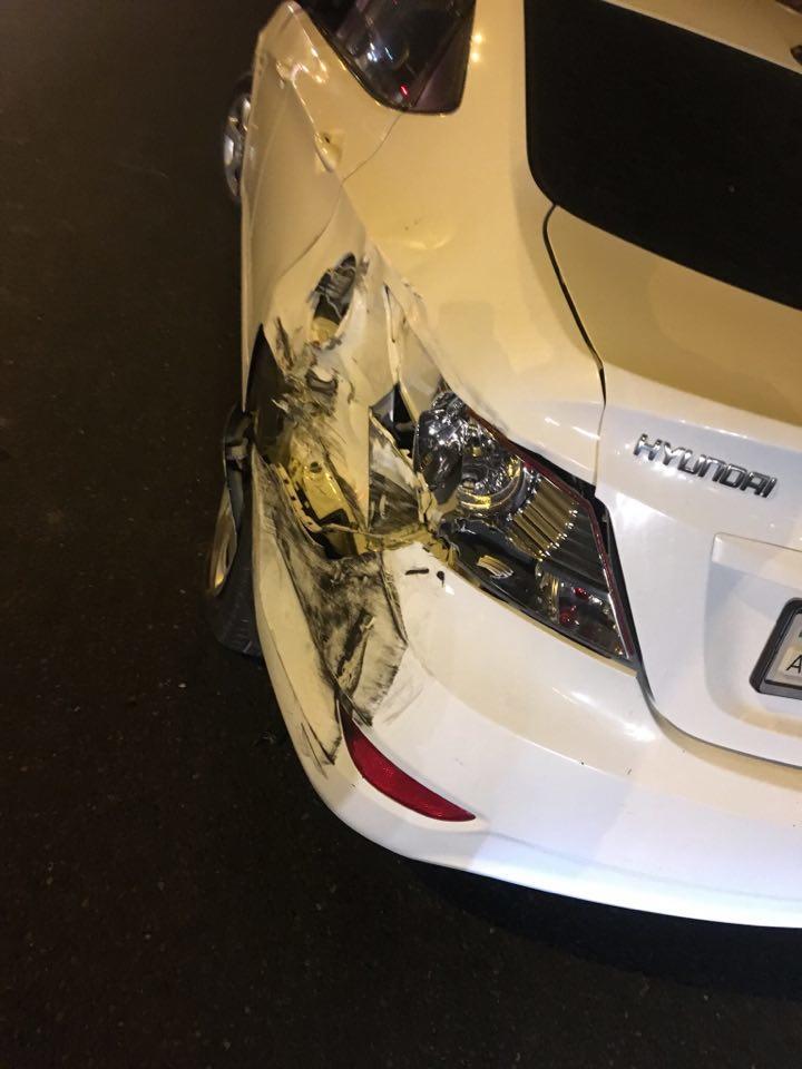 Paytaxtda film kimi qəza - 005 nömrəli "BMW" yolu kəsdi, 6 maşın toqquşdu