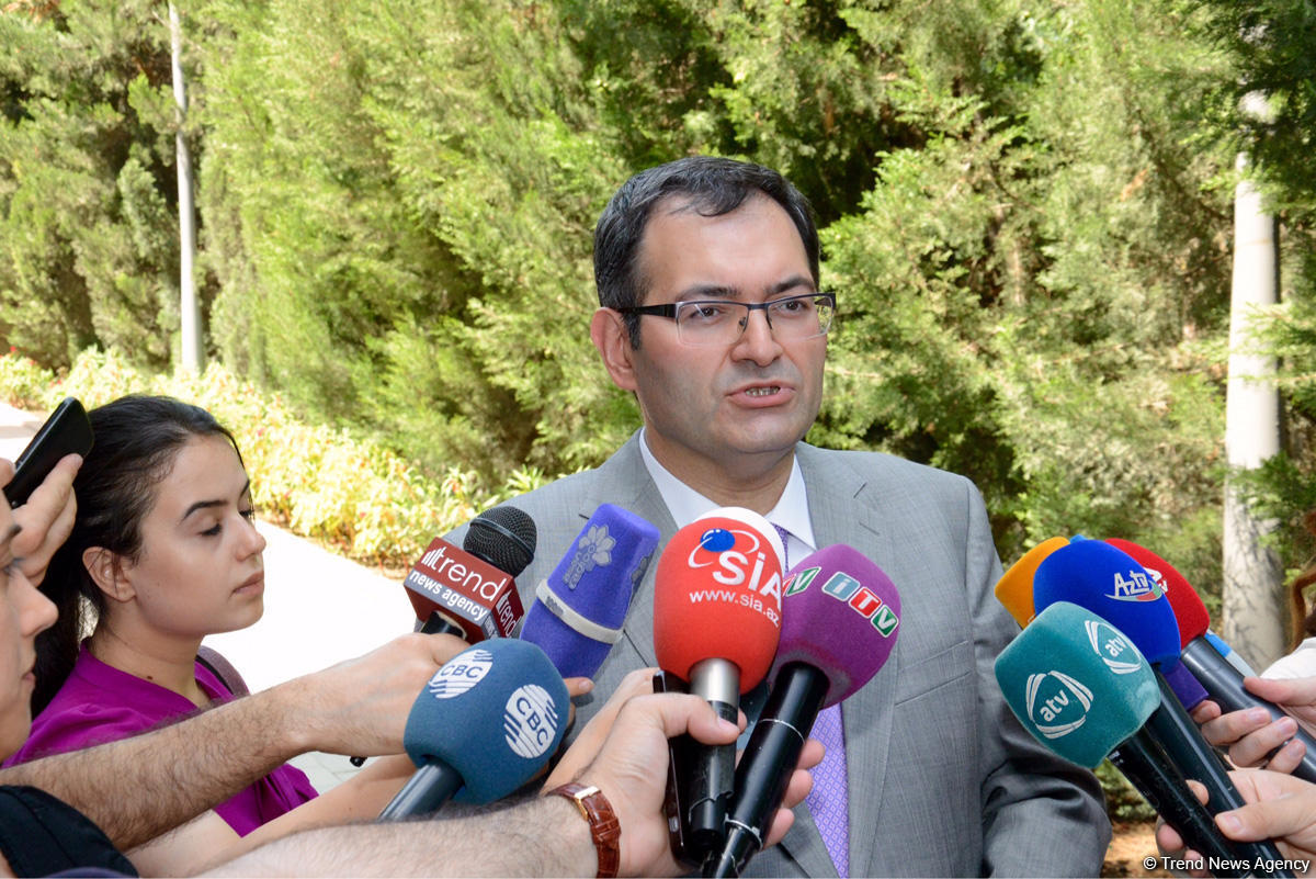 Коллектив министерства молодежи и спорта Азербайджана посетил могилу великого лидера Гейдара Алиева