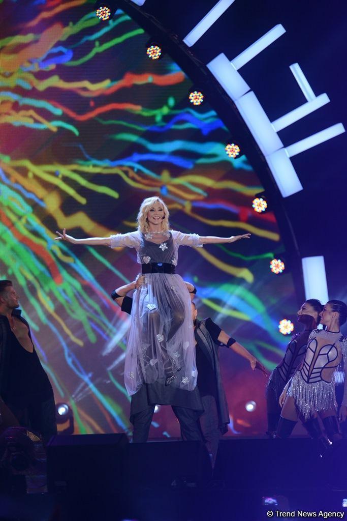 Алла Пугачева вернулась на сцену - фантастический вечер на фестивале "ЖАРА" в Баку