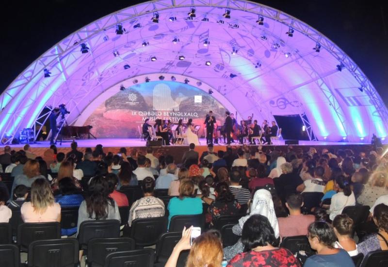 Выступление Baku Chamber Orchestra в Габале было встречено аплодисментами