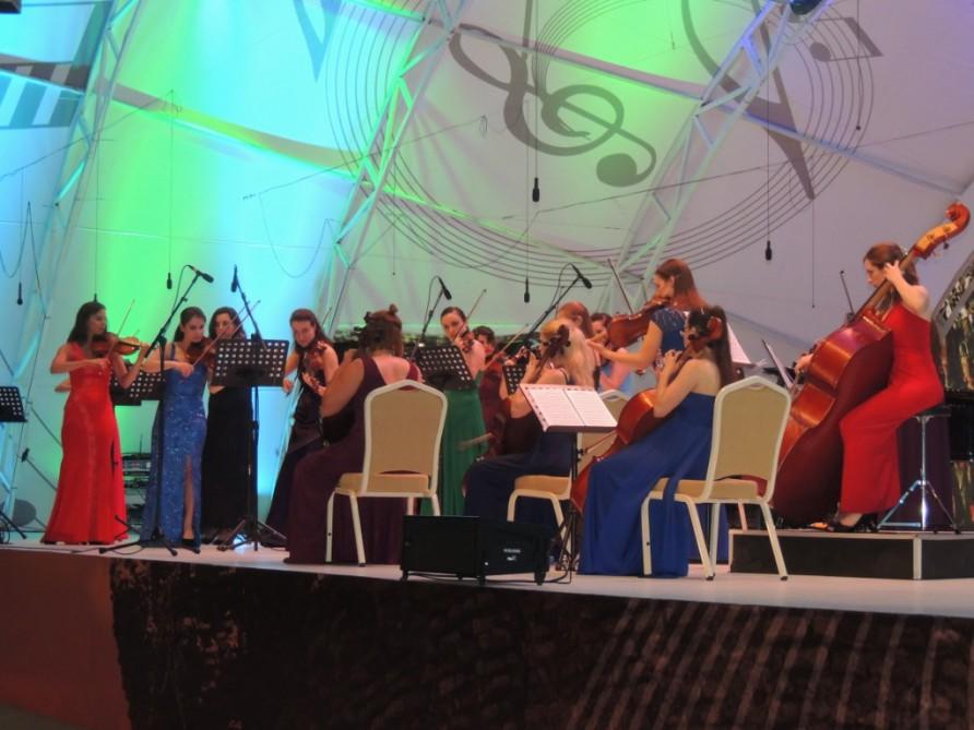 Британский камерный оркестр «FeMusa» дал концерт в рамках IX Габалинского международного музыкального фестиваля