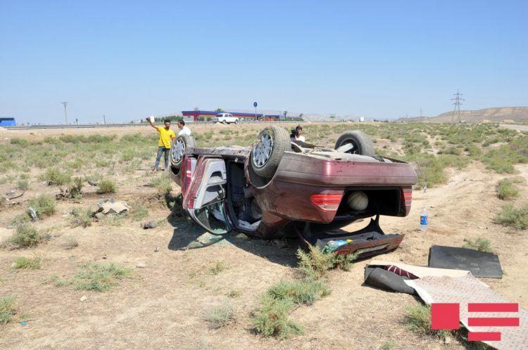 Hacıqabulda avtomobil aşdı: yaralılar var