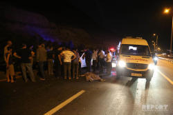 В Гарадаге автомобиль сбил двух велосипедистов - одного насмерть