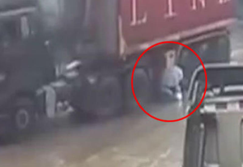 Невнимательный водитель переехал пешехода