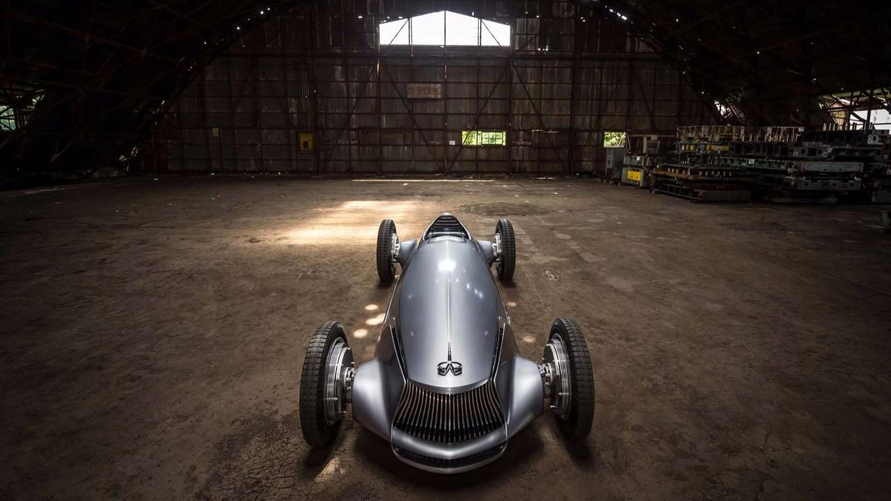 Infiniti полностью рассекретила ретро-концепт Prototype 9