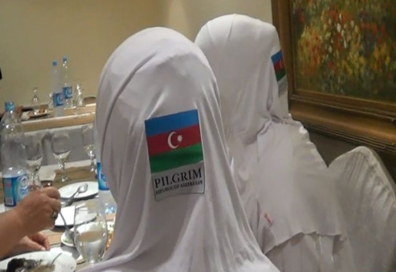 Первые группы азербайджанских паломников отправились в Хадж