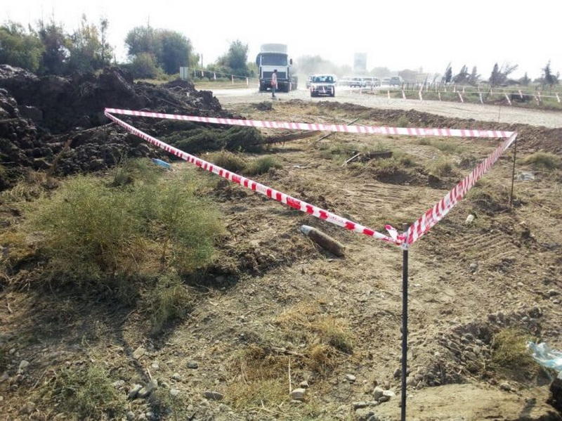В Агджабеди обнаружили артиллерийский снаряд
