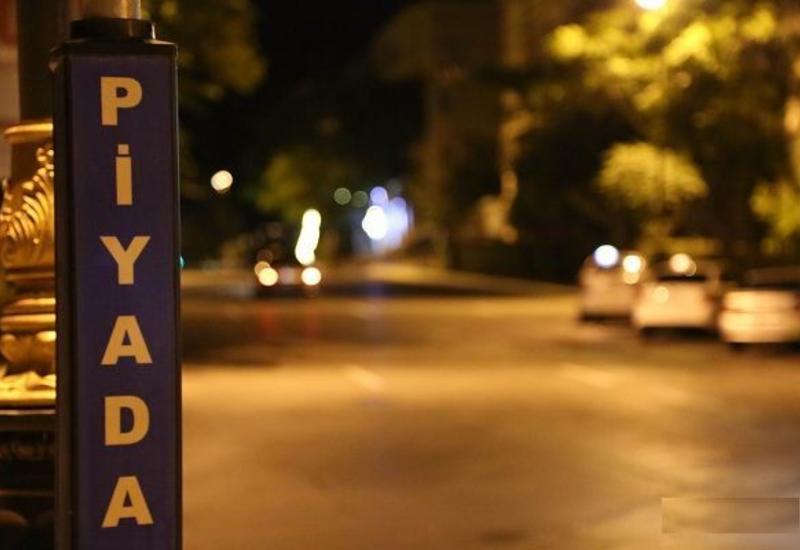 Bakıda sürücü iki piyadanı vuraraq qaçıb