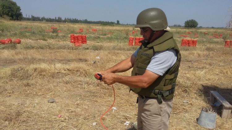 В Агдамском районе обнаружили противопехотную мину производства Армении