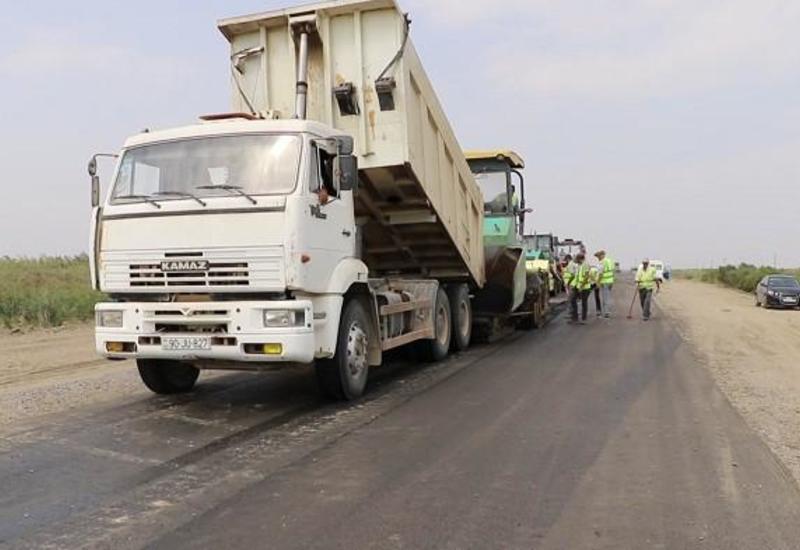 В Азербайджане завершается строительство одной из региональных автодорог