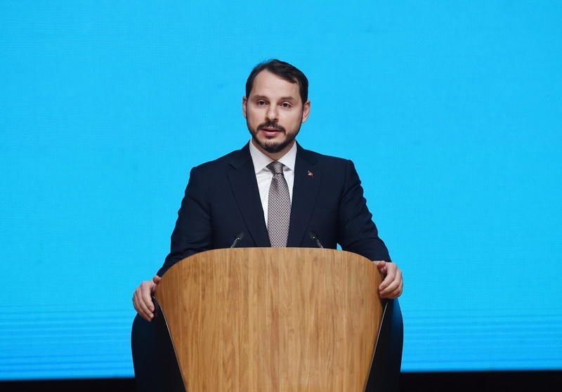 Президент Ильхам Алиев и его супруга Мехрибан Алиева приняли участие в церемонии подписания нового контракта по "Азери-Чыраг-Гюнешли"