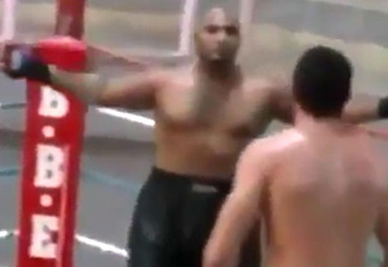 Позорный конец спортсмена, который величался во время боя без правил